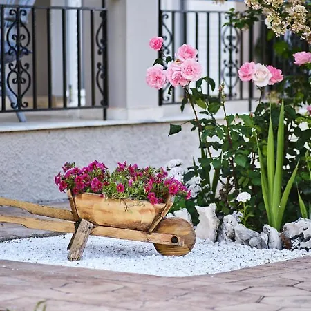 Apartment Doreta *